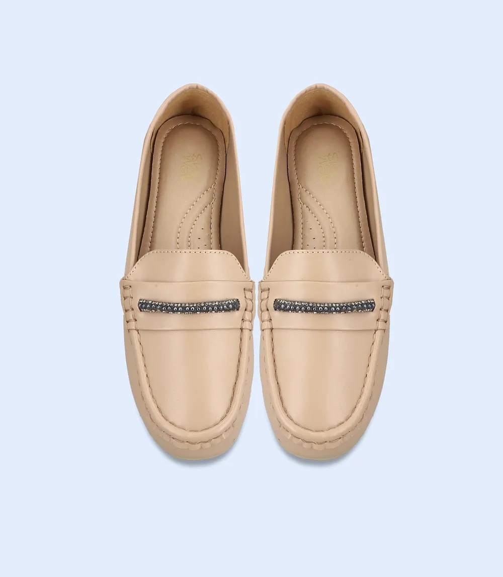 BW8599-BEIGE-Women Comfort Moccasins