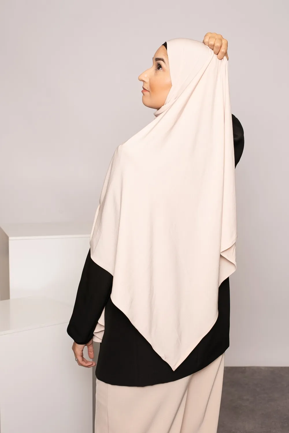 Hijab premium arena jersey beige