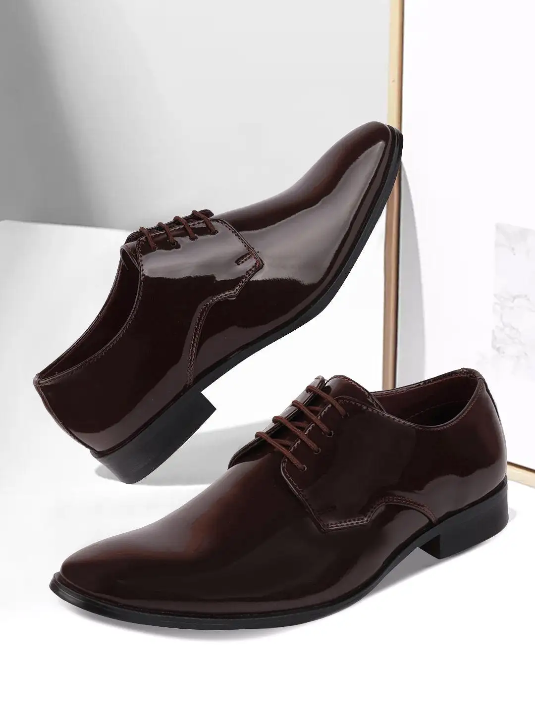 Men Brown Formal Patent Leather Lace-Up Derby Shoes